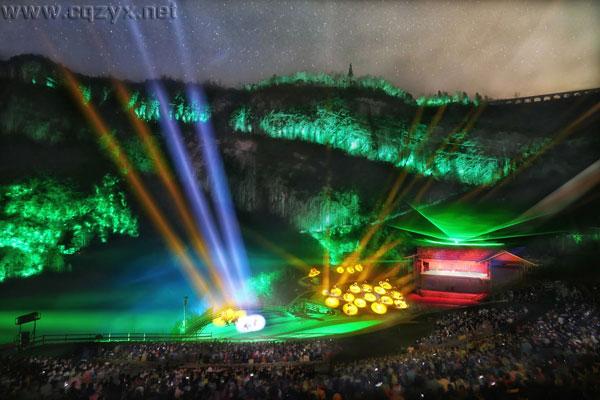 psb1.jpg 大型山水实景演出——印象武隆演出现场