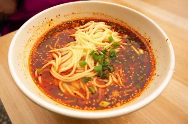 磁器口秦云老太婆摊摊面