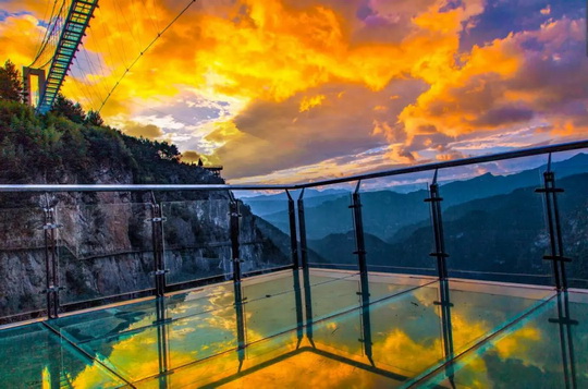 乐山.jpg 乐山.jpg