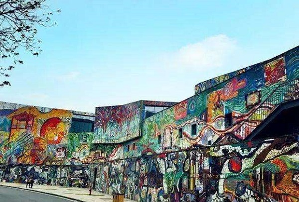 四川美术学院黄桷坪校区.jpg 四川美术学院黄桷坪校区.jpg